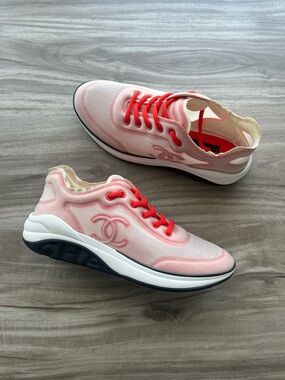 $1,350 CHANEL Mesh Interlocking CC sneaker Size 10 Women’s (EU 40.5)
